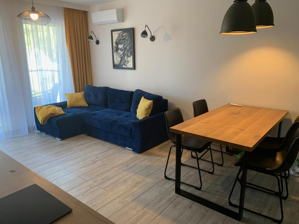 Livra Apartaments III Поберово Екстериор снимка