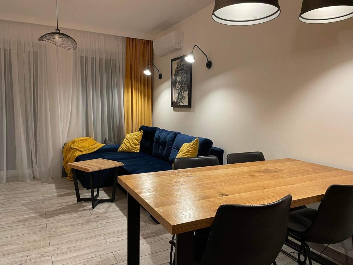 Livra Apartaments III Поберово Екстериор снимка